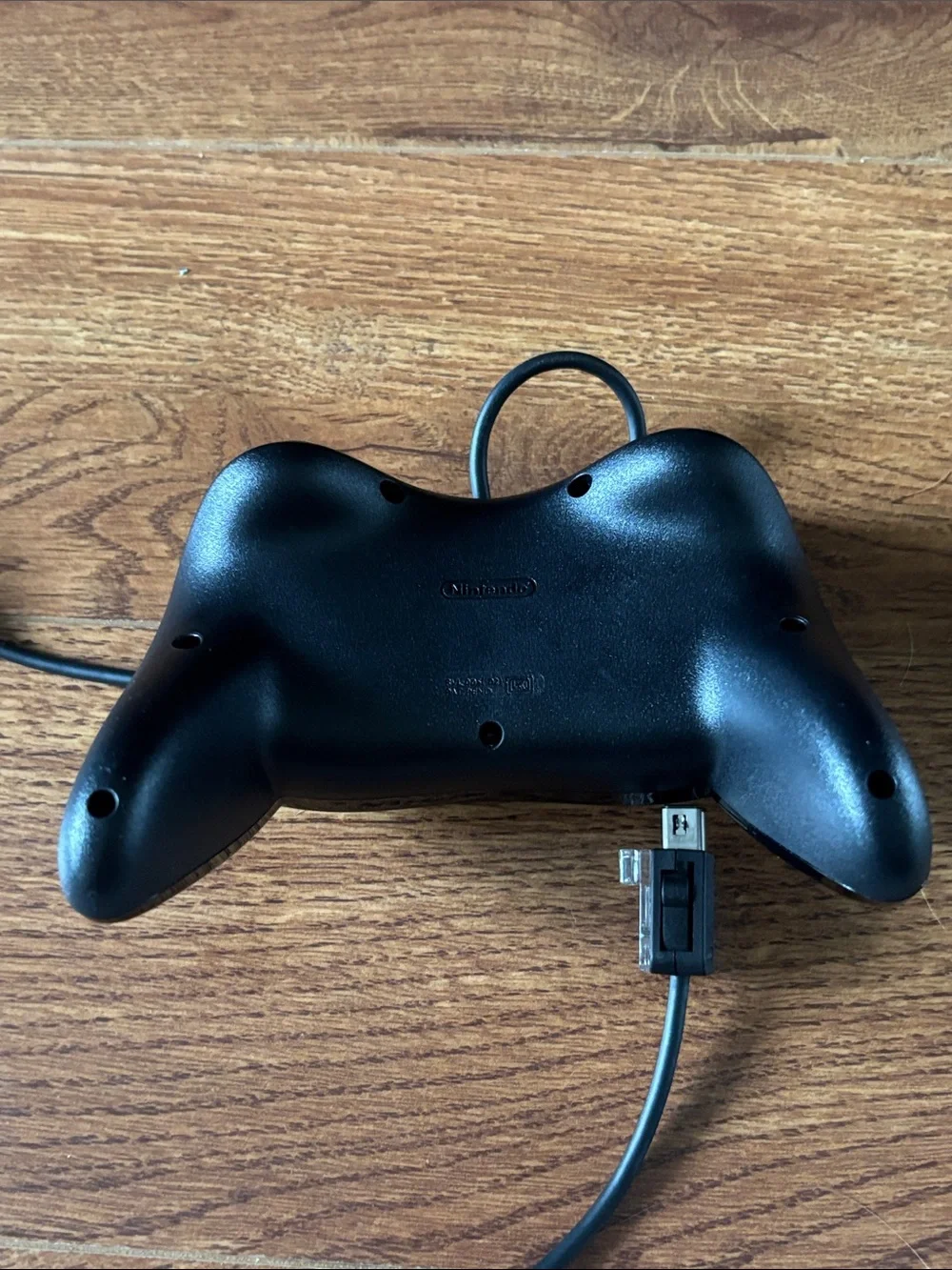 Wii Black Wired Controller - Nintendo Wii